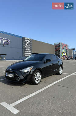 Седан Toyota Yaris 2017 в Києві