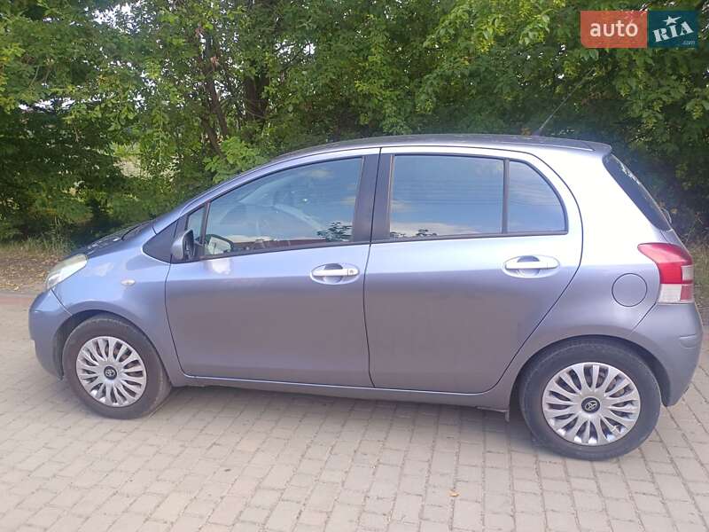 Хэтчбек Toyota Yaris 2010 в Львове