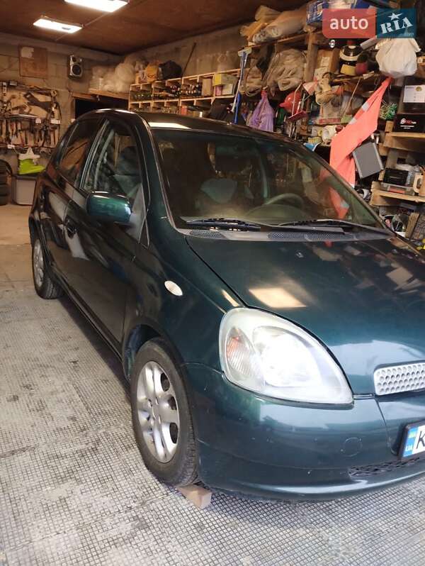 Хетчбек Toyota Yaris 1999 в Дніпрі