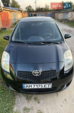 Хетчбек Toyota Yaris 2006 в Житомирі