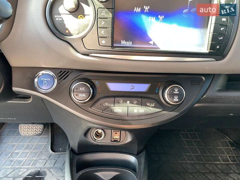 Хэтчбек Toyota Yaris 2014 в Виннице фото 33 Хэтчбек Toyota Yaris 2014 в Виннице