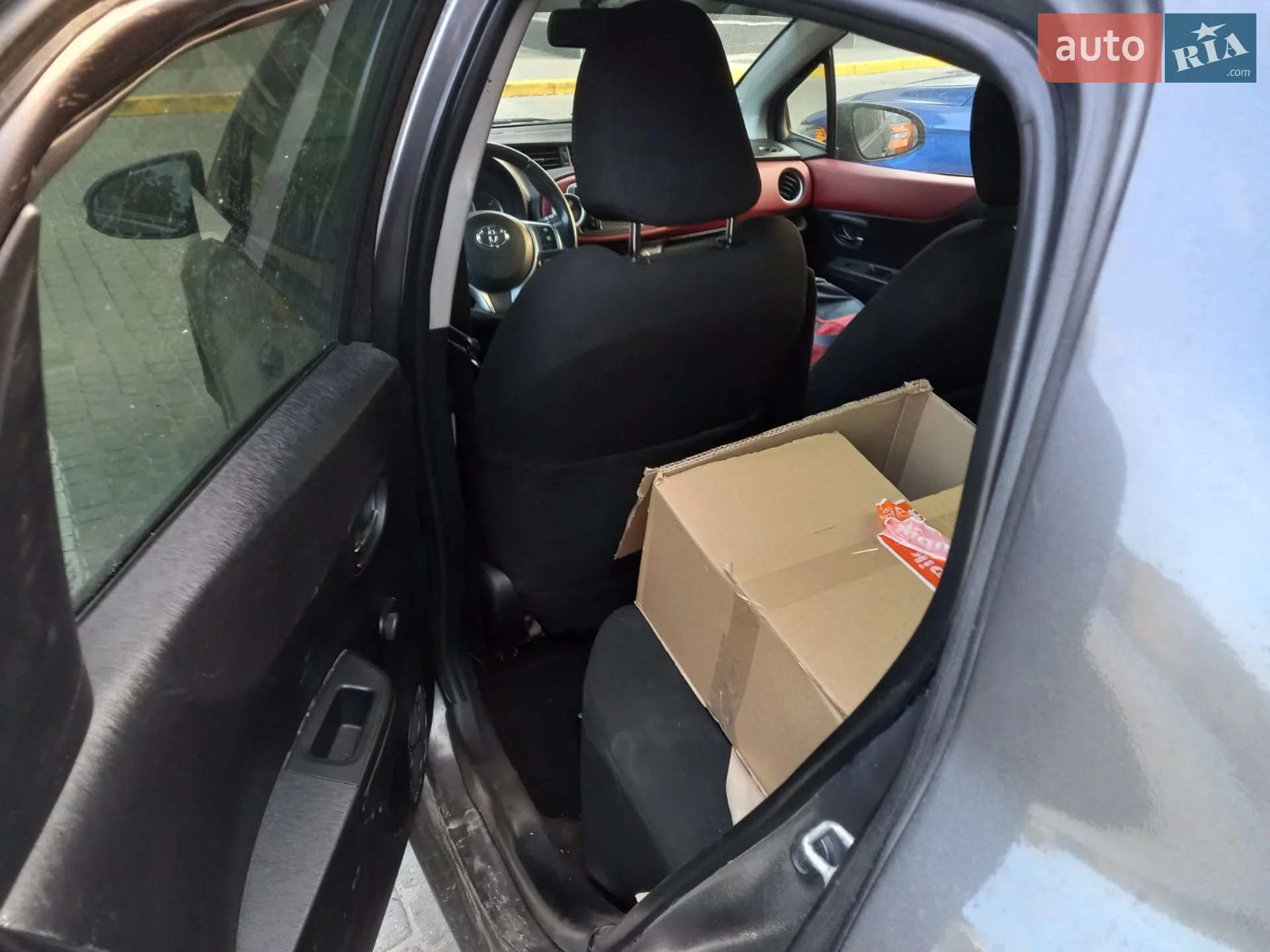 2012 Toyota Yaris - мініатюра 16