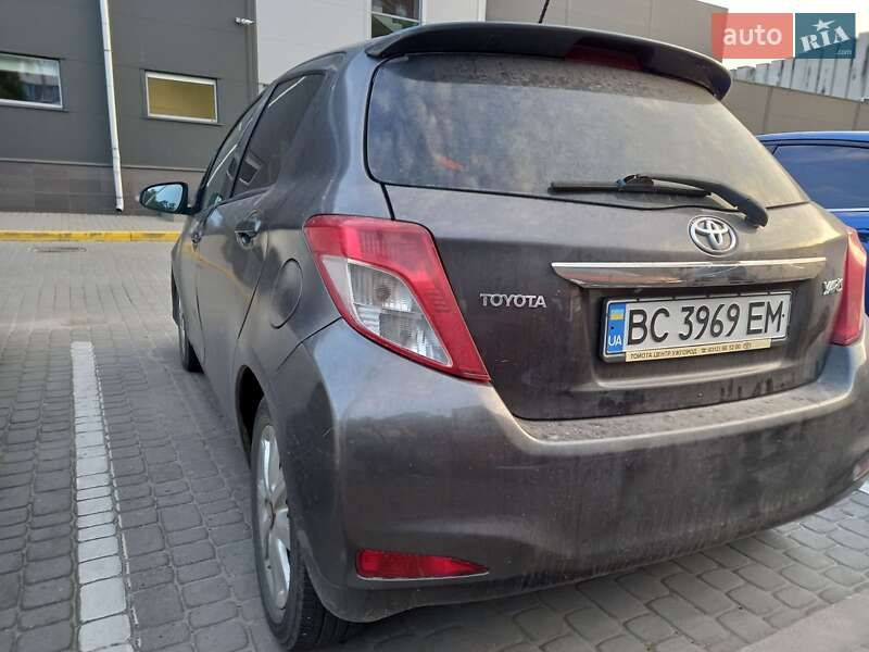 Хэтчбек Toyota Yaris 2012 в Львове фото 16 Хэтчбек Toyota Yaris 2012 в Львове