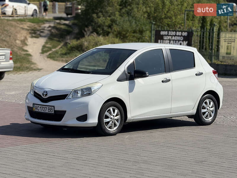 Toyota Yaris 2012