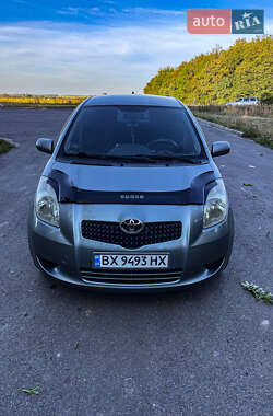 Хетчбек Toyota Yaris 2007 в Дунаївцях