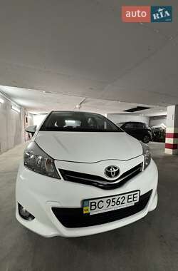Хэтчбек Toyota Yaris 2014 в Львове