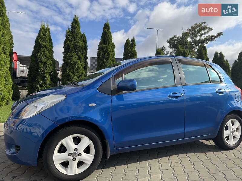 Хетчбек Toyota Yaris 2006 в Києві