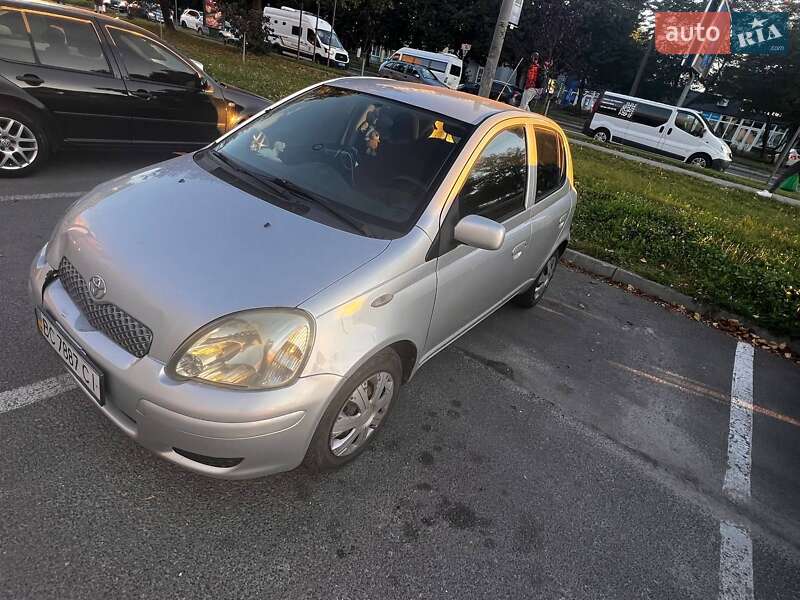 Хэтчбек Toyota Yaris 2005 в Львове