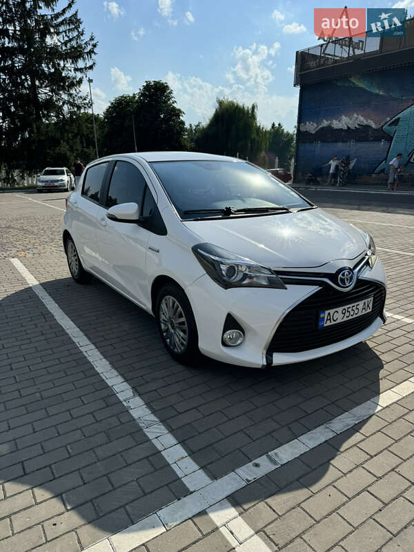 Toyota Yaris 2015