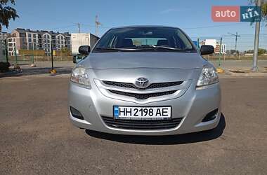 Седан Toyota Yaris 2007 в Одессе