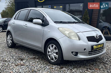 Хэтчбек Toyota Yaris 2006 в Коломые