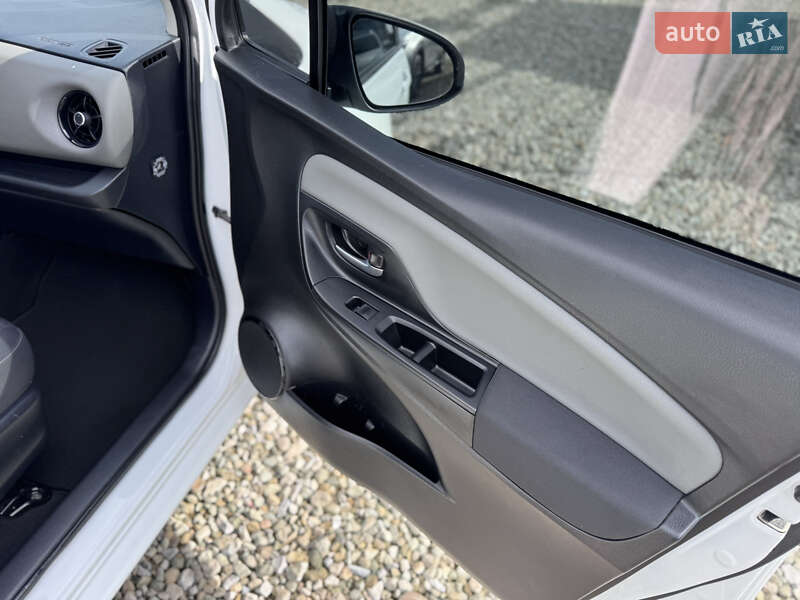 Хетчбек Toyota Yaris 2018 в Івано-Франківську