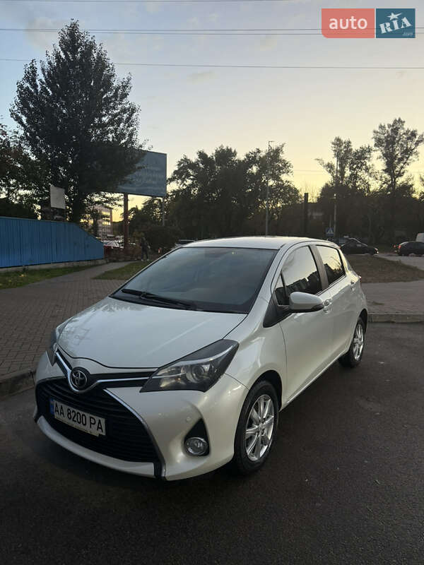 Хэтчбек Toyota Yaris 2014 в Киеве