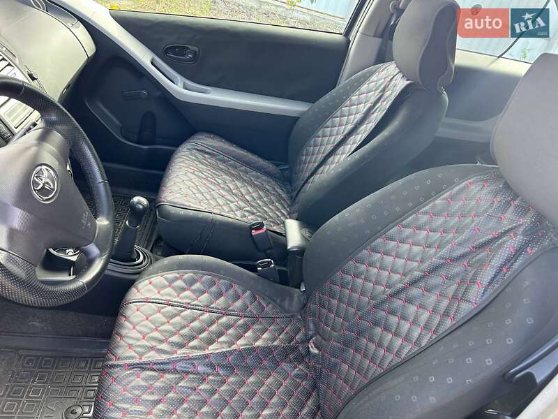 Хетчбек Toyota Yaris 2006 в Новомосковську фото 7 Хетчбек Toyota Yaris 2006 в Новомосковську