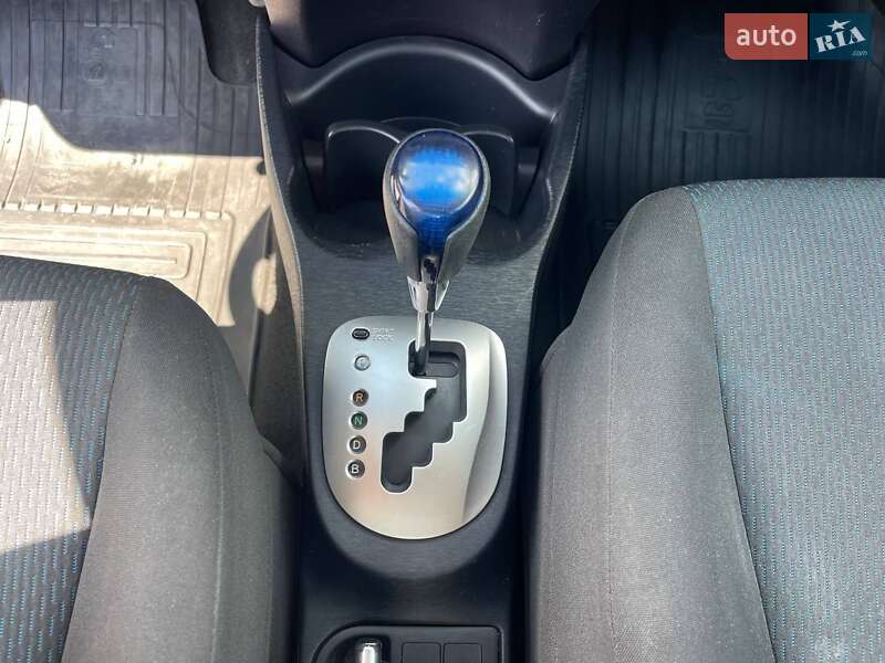 Хэтчбек Toyota Yaris 2012 в Ужгороде