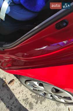 Хэтчбек Toyota Yaris 2007 в 