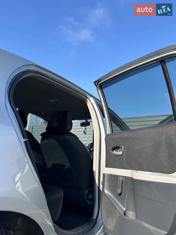Хэтчбек Toyota Yaris 2007 в Николаеве