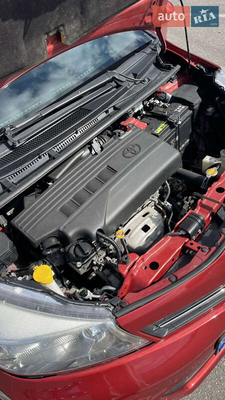 Хетчбек Toyota Yaris 2012 в Кропивницькому