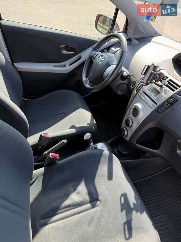 Хэтчбек Toyota Yaris 2006 в Киеве фото 9 Хэтчбек Toyota Yaris 2006 в Киеве