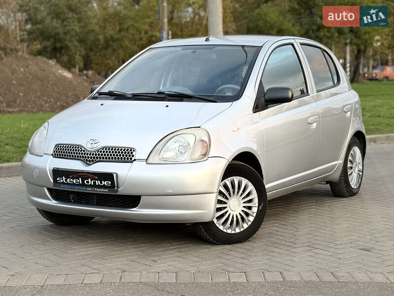 Toyota Yaris 2001