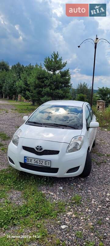 Хэтчбек Toyota Yaris 2009 в Ровно
