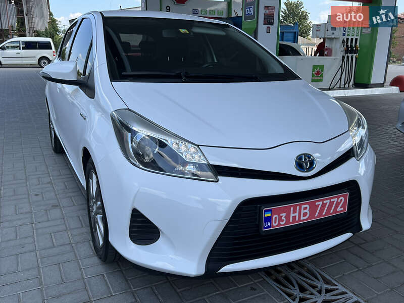 Хэтчбек Toyota Yaris 2014 в Житомире фото 7 Хэтчбек Toyota Yaris 2014 в Житомире