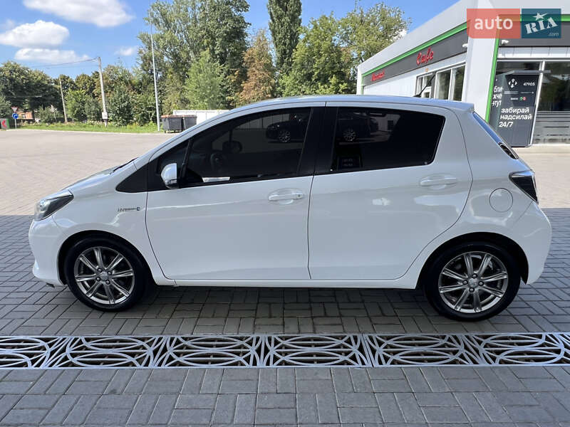 Хэтчбек Toyota Yaris 2014 в Житомире фото 16 Хэтчбек Toyota Yaris 2014 в Житомире