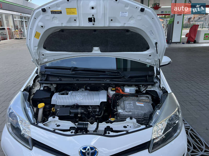 Хэтчбек Toyota Yaris 2014 в Житомире фото 28 Хэтчбек Toyota Yaris 2014 в Житомире