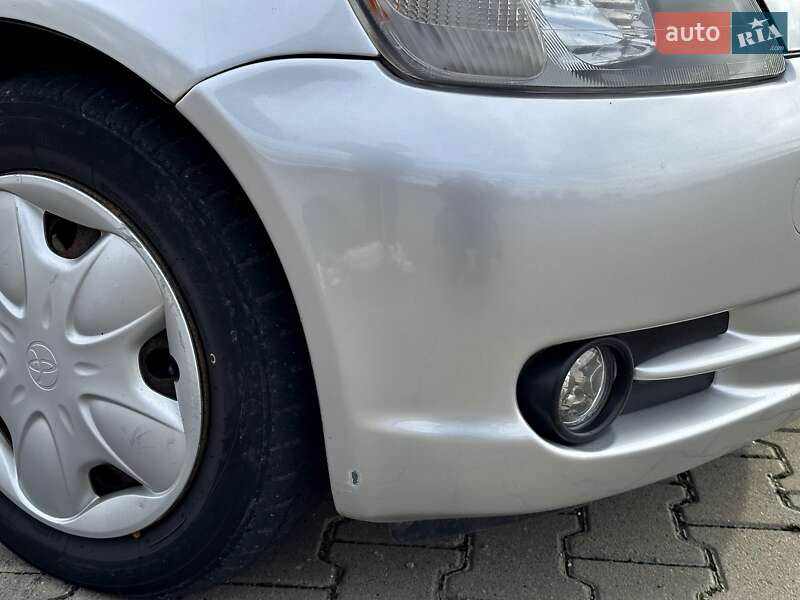 Хэтчбек Toyota Yaris 2001 в Черновцах фото 11 Хэтчбек Toyota Yaris 2001 в Черновцах