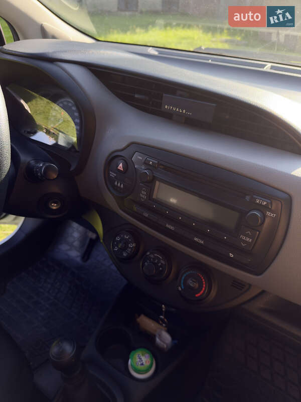 Хетчбек Toyota Yaris 2016 в Збаражі