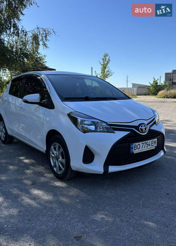 Toyota Yaris 2016