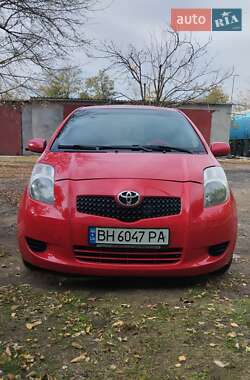 Хэтчбек Toyota Yaris 2006 в Одессе