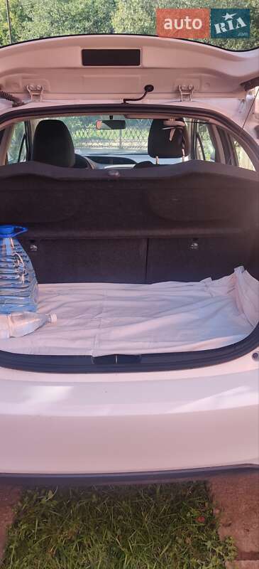 Хэтчбек Toyota Yaris 2018 в Ужгороде