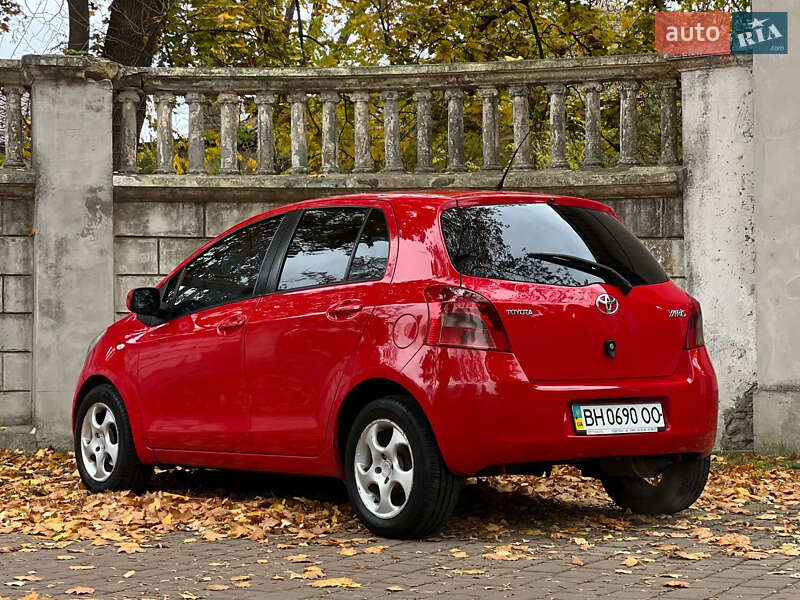 Хетчбек Toyota Yaris 2006 в Одесі