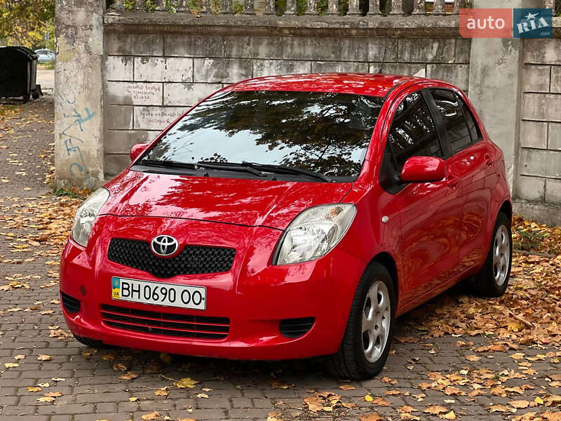 Хетчбек Toyota Yaris 2006 в Одесі