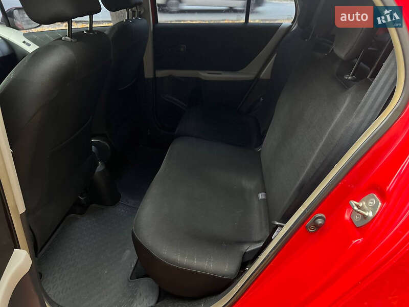 Хетчбек Toyota Yaris 2006 в Одесі