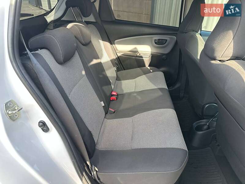 Хэтчбек Toyota Yaris 2018 в Киеве