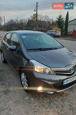 Хэтчбек Toyota Yaris 2012 в Коростене