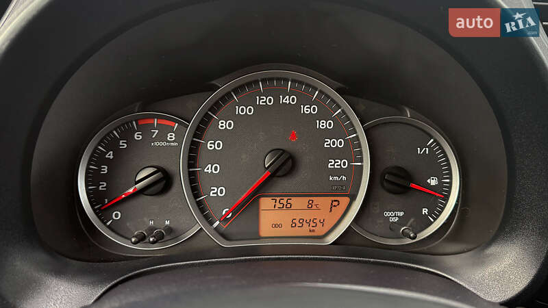 Хэтчбек Toyota Yaris 2012 в Ровно