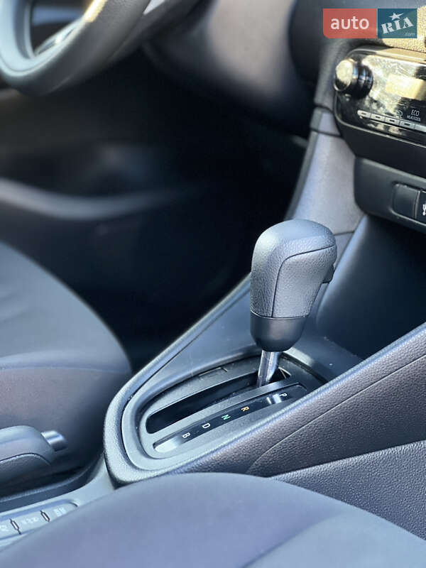 Хэтчбек Toyota Yaris 2021 в Николаеве