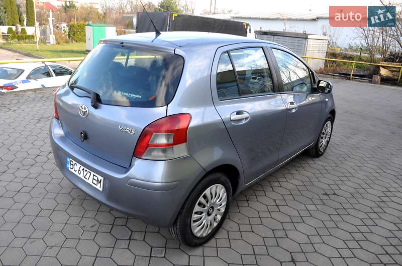 Хетчбек Toyota Yaris 2010 в Львові