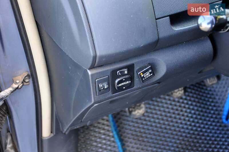 Хетчбек Toyota Yaris 2010 в Львові