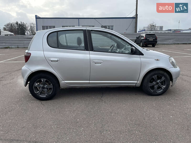 Хэтчбек Toyota Yaris 2001 в Ровно фото 4 Хэтчбек Toyota Yaris 2001 в Ровно