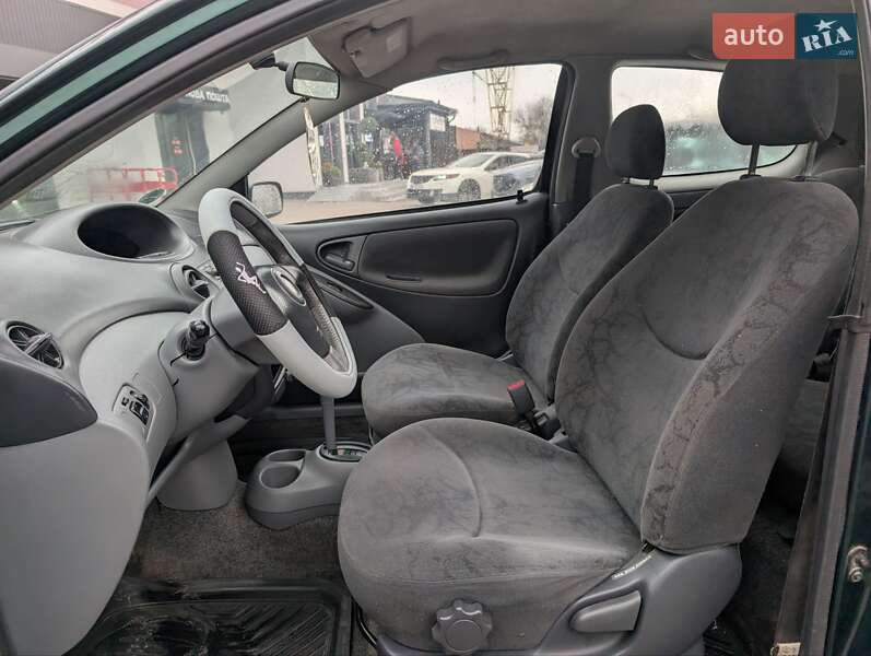 Хэтчбек Toyota Yaris 2001 в Ровно фото 17 Хэтчбек Toyota Yaris 2001 в Ровно