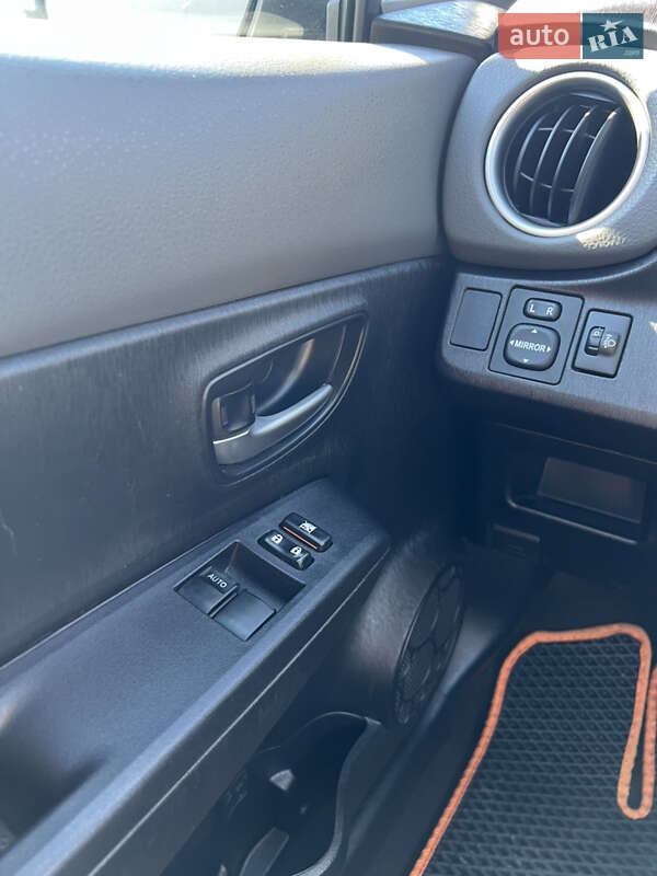 Хэтчбек Toyota Yaris 2014 в Львове фото 20 Хэтчбек Toyota Yaris 2014 в Львове