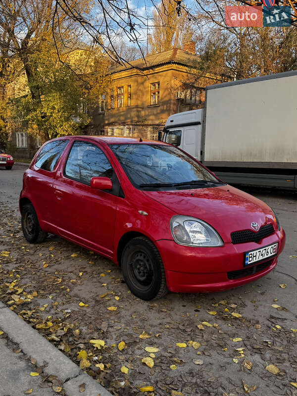 Хетчбек Toyota Yaris 2000 в Одесі