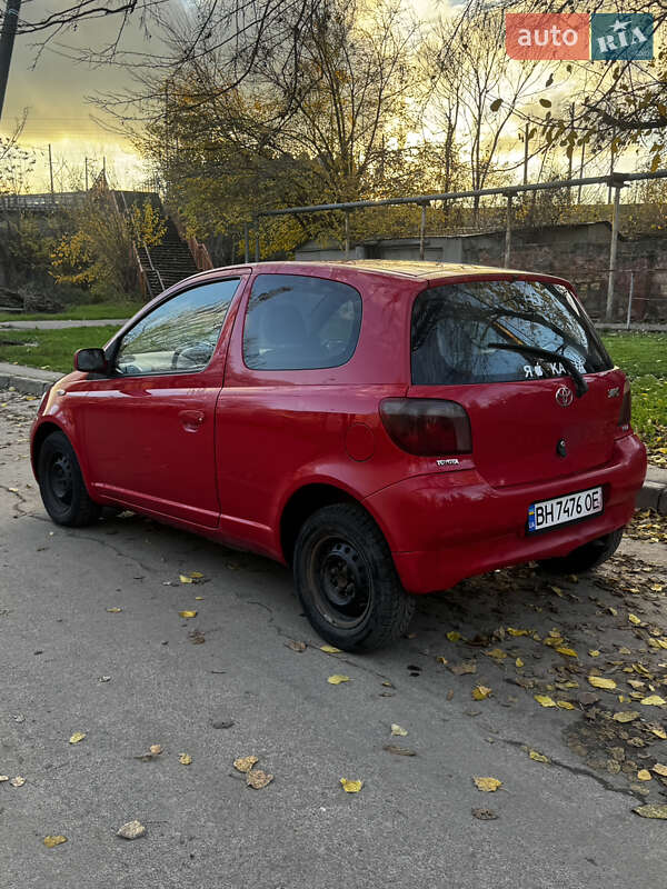 Хетчбек Toyota Yaris 2000 в Одесі