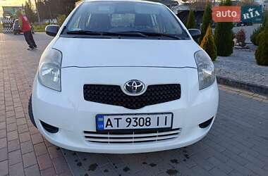 Хэтчбек Toyota Yaris 2006 в Одессе
