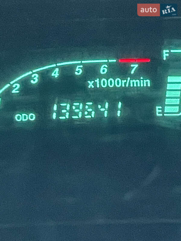 Хэтчбек Toyota Yaris 2004 в Киеве