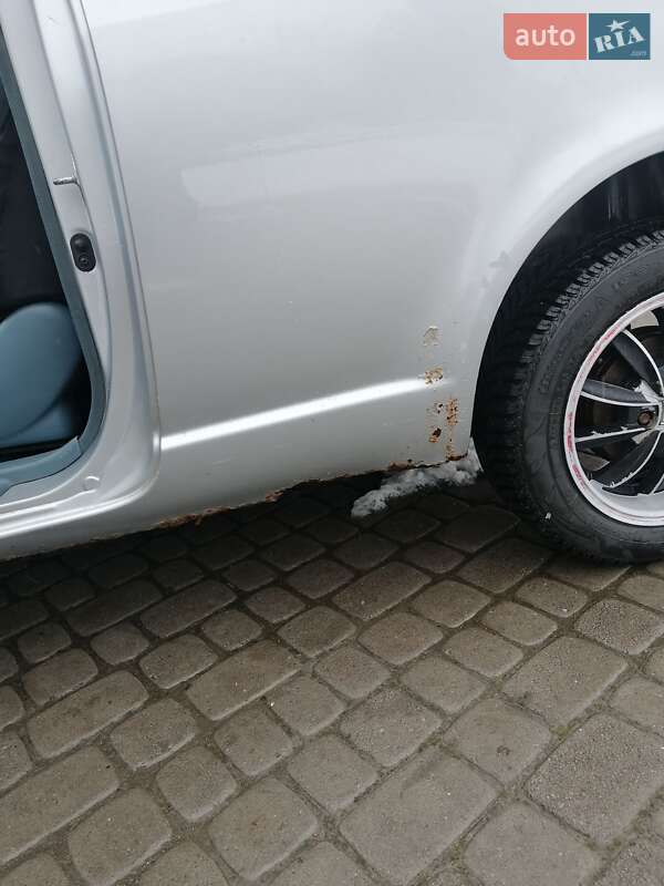 Хэтчбек Toyota Yaris 1999 в Львове